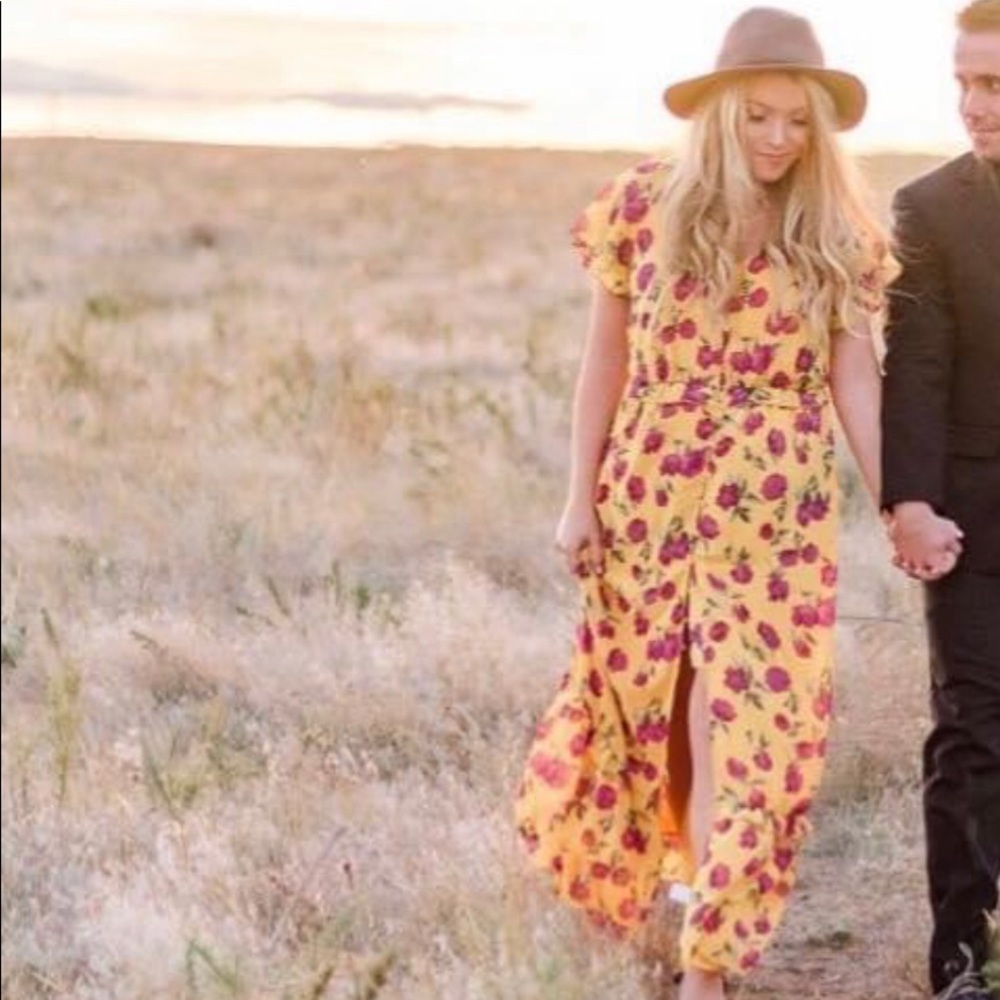 Flows floral dress